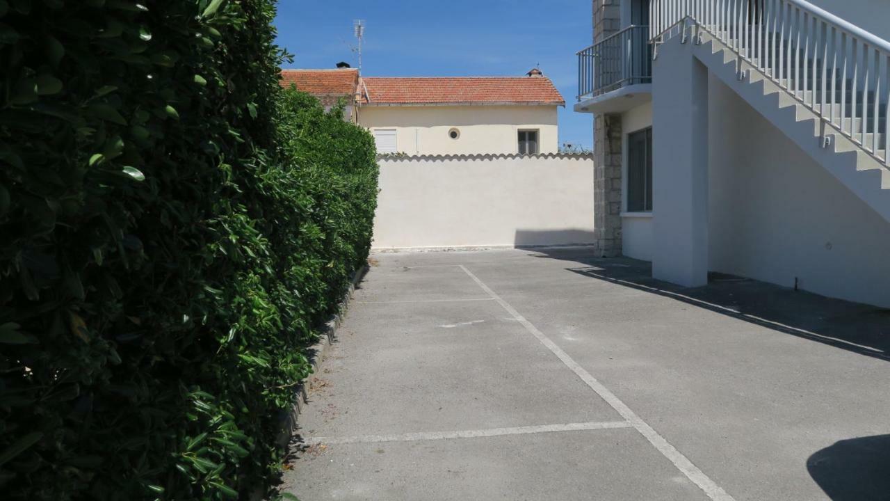 Sol-Y-Days Goeland, Appartement Avec Terrasse Front De Mer Et Place De Parking En Centre-Ville Le Grau-du-Roi Exterior foto